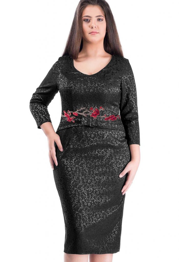 Rochie Neagra cu Maneci Lungi si Aplicatii Florale in Talie Pentru Femei Plinute Elena